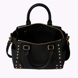 Женская сумка из натуральной кожи чёрного цвета